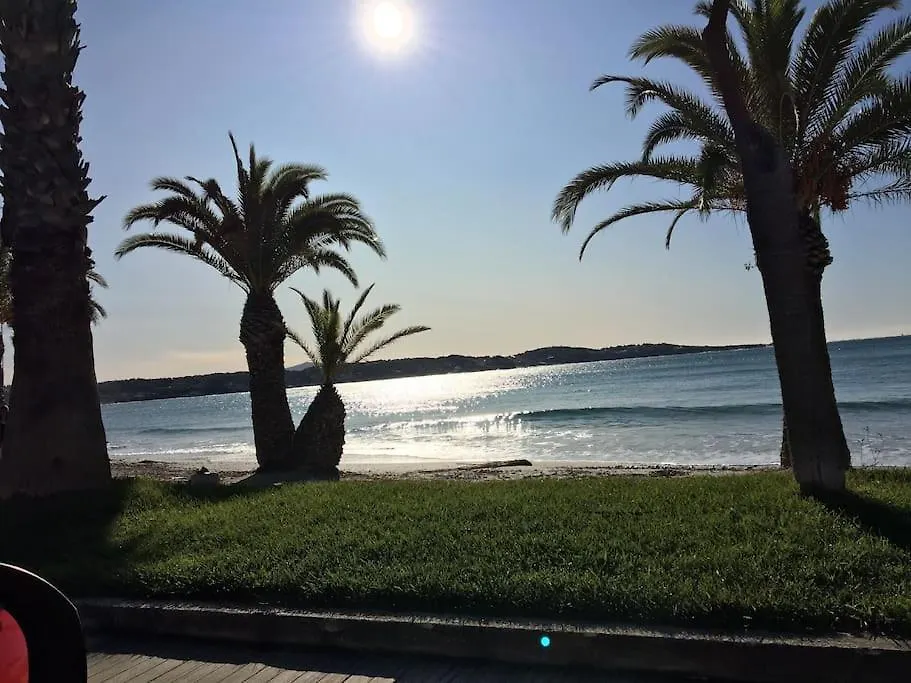 T2 Vue Mer Avec Balcon, Climatise, Piscine 滨海圣西尔