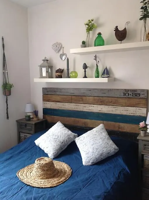 Apartment T2 Vue Mer Avec Balcon, Climatise, Piscine Saint-Cyr-sur-Mer France