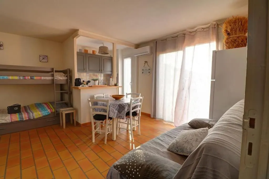 Apartment T2 Vue Mer Avec Balcon, Climatise, Piscine Saint-Cyr-sur-Mer France