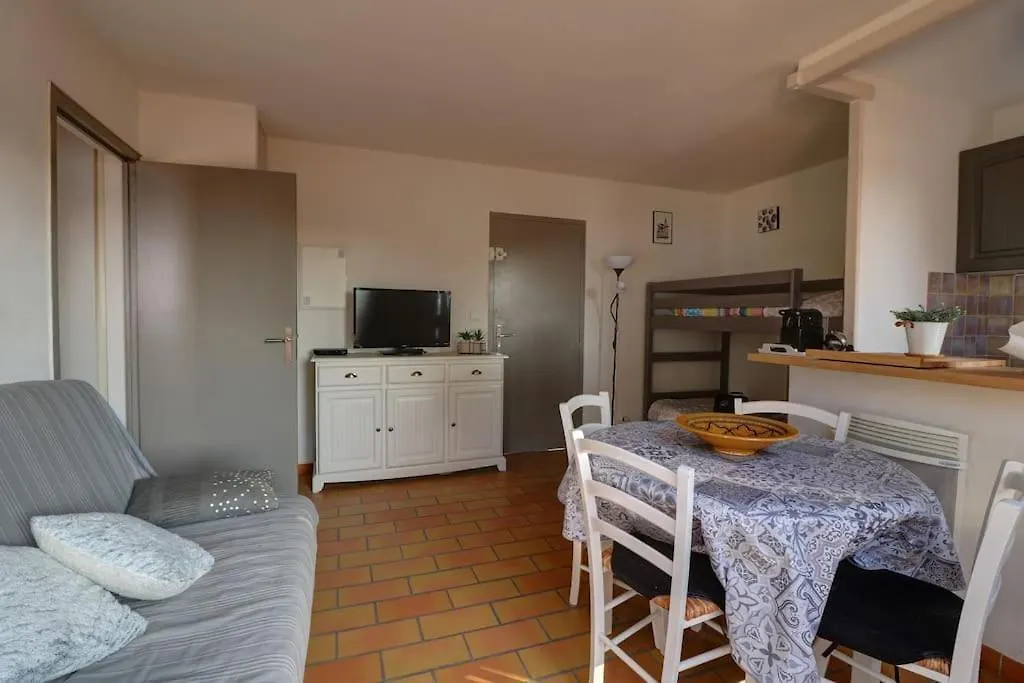 Apartment T2 Vue Mer Avec Balcon, Climatise, Piscine Saint-Cyr-sur-Mer